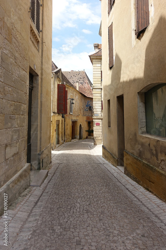 Narrow alley in Bergerac called Rue Gaudra