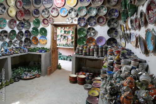traditional moroccan pottery