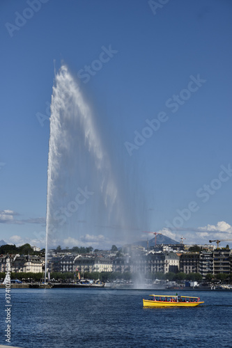 the water jet fountain and the lake in Geneva, switzerland.