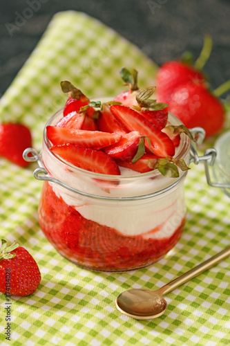 Fresh Strawberry Yogurt Par...