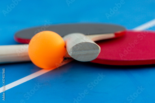 tennis de table sport loisir bleu rouge
