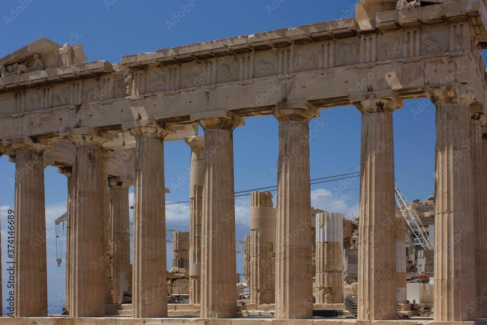 Fototapeta premium Architectural detail of the Parthenon under renovation works in Athens