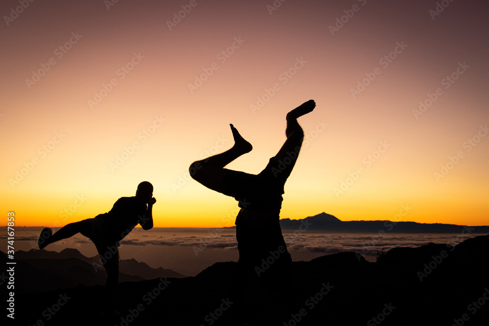 Fototapeta premium Silhouette in Roque Nublo on Gran Canaria