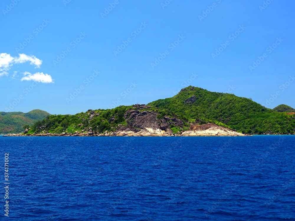 Seychelles, Indian Ocean, Praslin Island, west coast, view of Ronde Island