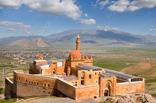 Historical Ishak Pasha Palace in Dogubeyazit, Turkey photo