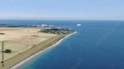 Marienleuchte auf der Insel Fehmarn, wo der Tunnel durch die Ostsee nach Dänemark gebaut werden soll photo