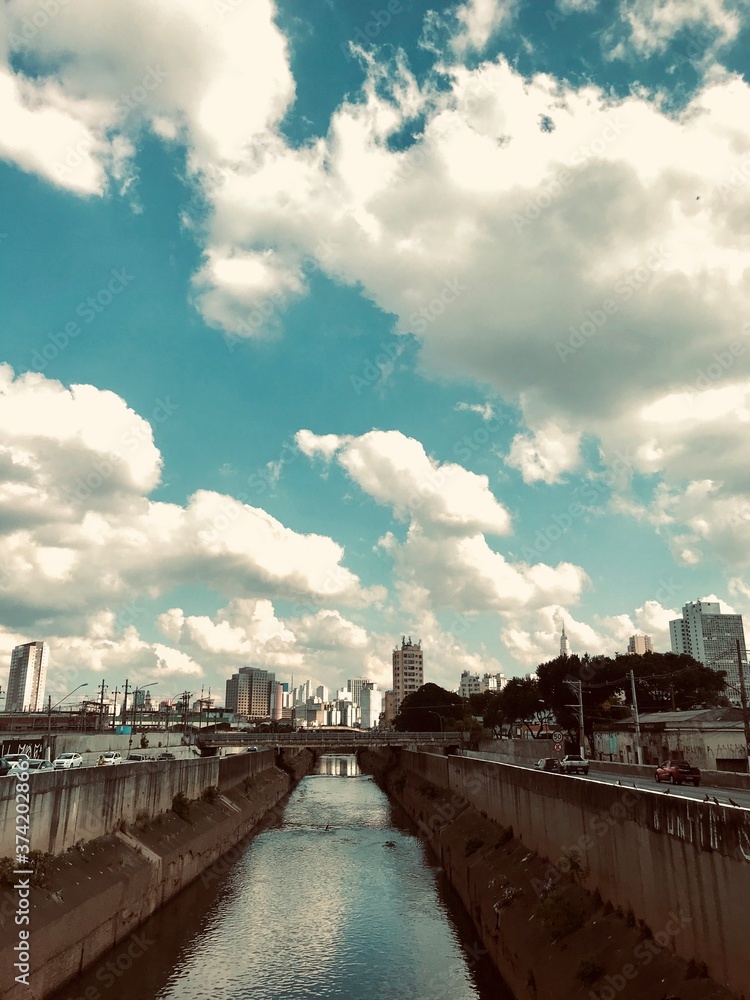 Fototapeta premium river in the city, São Paulo, Brazil, rio Tietê