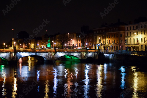 Dublin at night © R. Aonzo