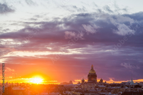 Sunset citycape of Saint Petersburg with dome of Saint Isaac s cathedral