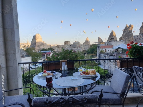 romantic breakfast in cappadocia
