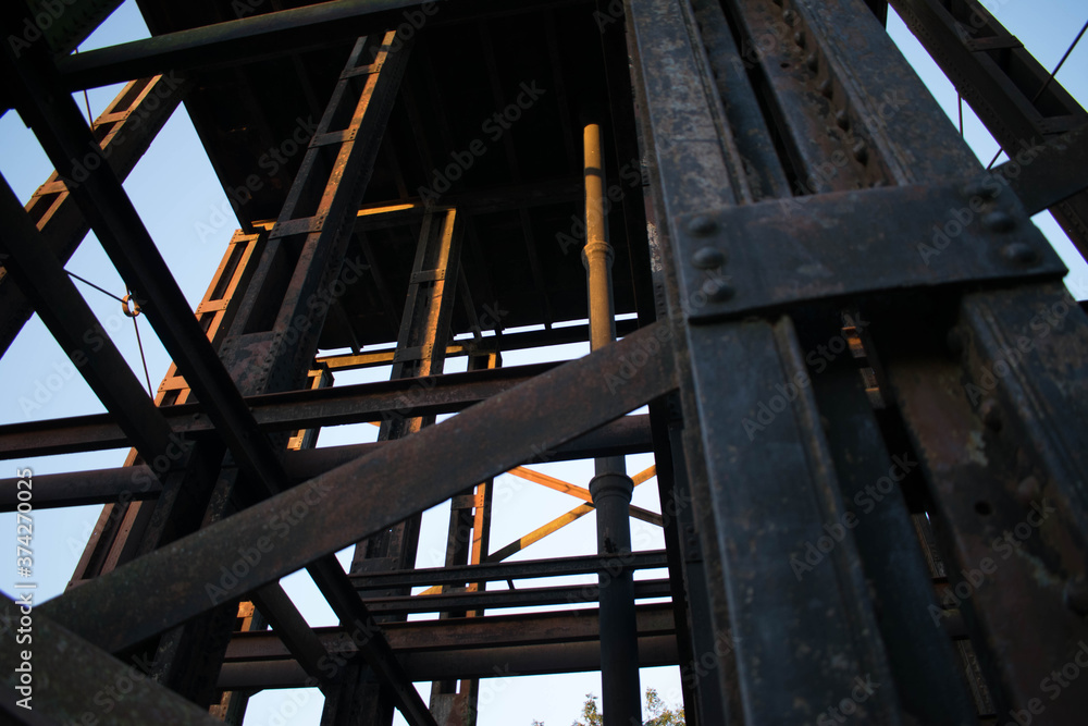 Estructura de hierro oxidado Estructura de hierro oxidado