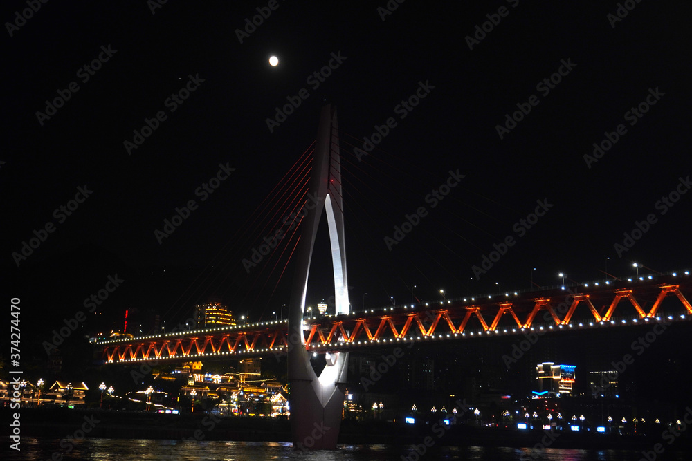 Fototapeta premium the moon on the bridge