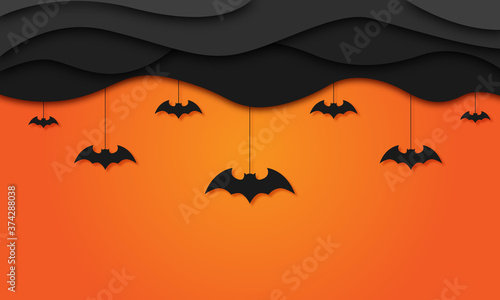 Hintergrund in Papierschnitt, Wolken und Fledermäuse hängen von der Decke. Orange/Schwarz Banner, Freisteller. Halloween