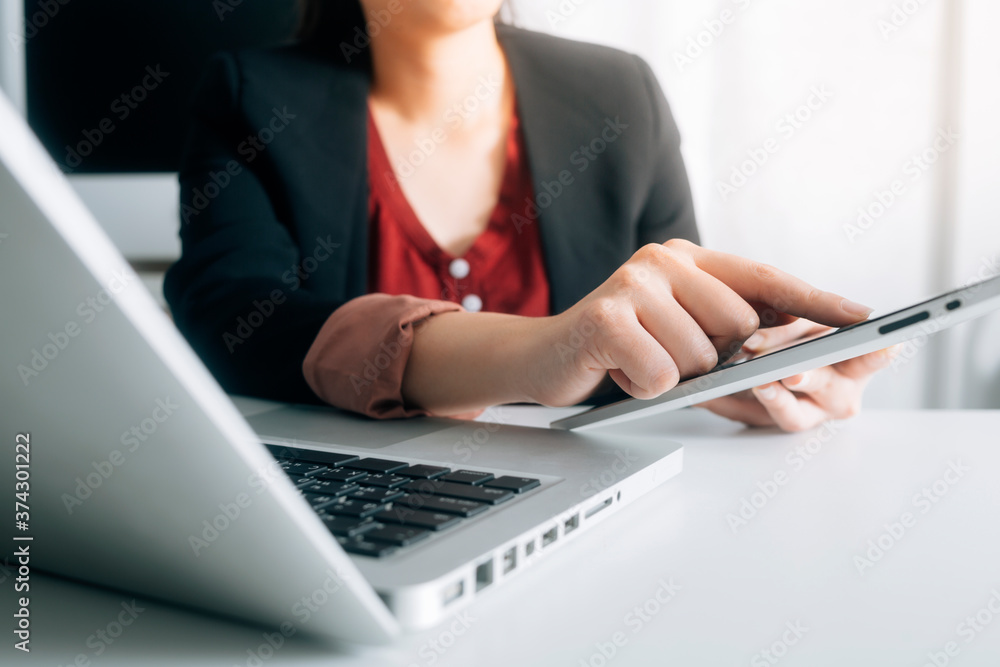 Searching Browsing Internet Data Information with blank search bar.businessman working with smart phone, tablet and laptop computer on desk in office. Networking Concept Searching Browsing Internet Data Information with blank search bar.businessman working with smart phone, tablet and laptop computer on desk in office. Networking Concept