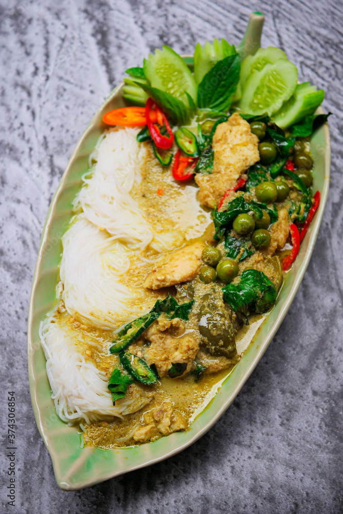 Green curry with chicken and rice noodles Green curry with chicken and rice noodles