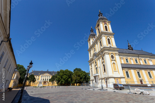 Obraz na płótnie St. Mary Cathedral in Kalocsa, Hungary w salonie