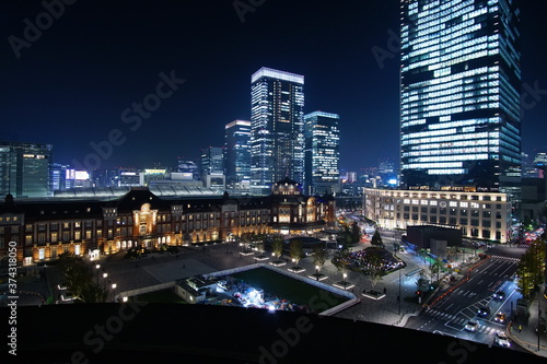 Beautiful night view in the big city, Tokyo, Japan. © Hirotsugu