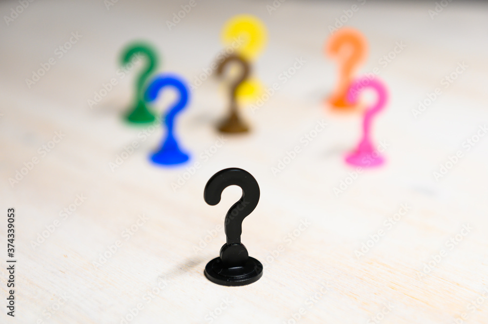 Problem solving and leadership illustrated with play figures in ...