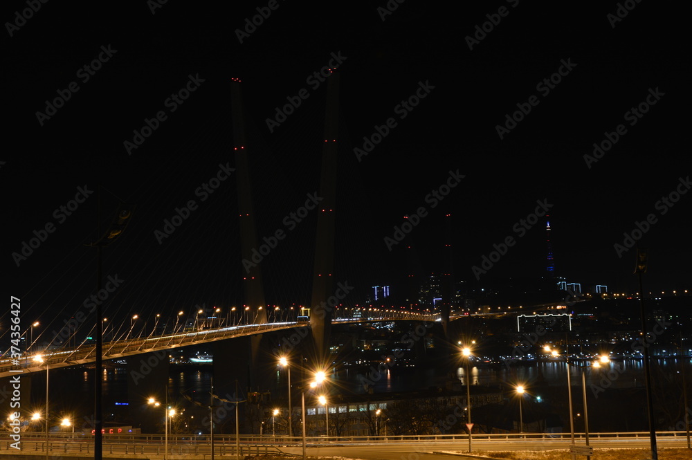 Night view of the Golden Bridge, Vladivostok