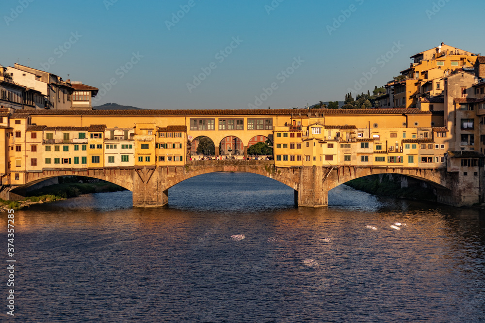 The most famous bridge in Florence: the Ponte Vecchio