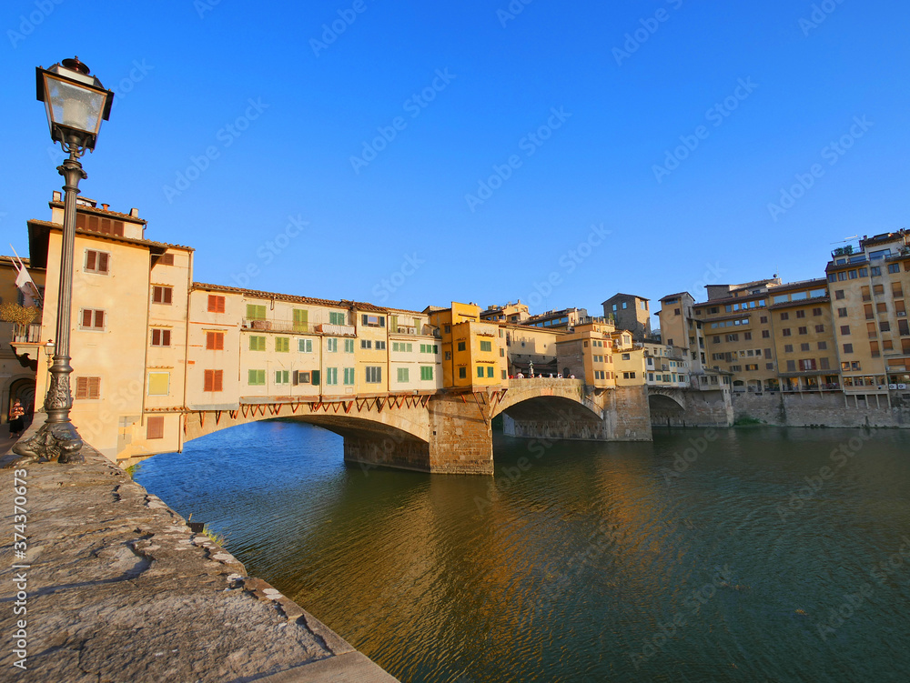 Florenz, Italien: Ponte Vecchio im Sommer