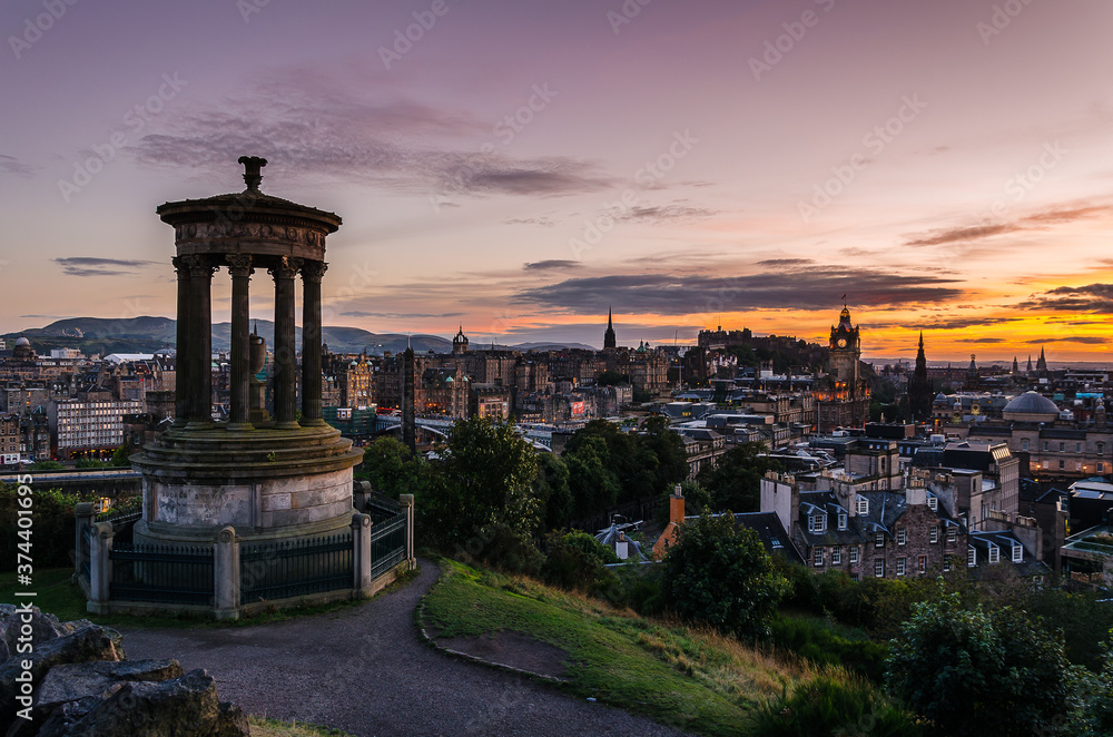 Fototapeta premium Edinburgh city view from Calton Hill at sunset, Scotland