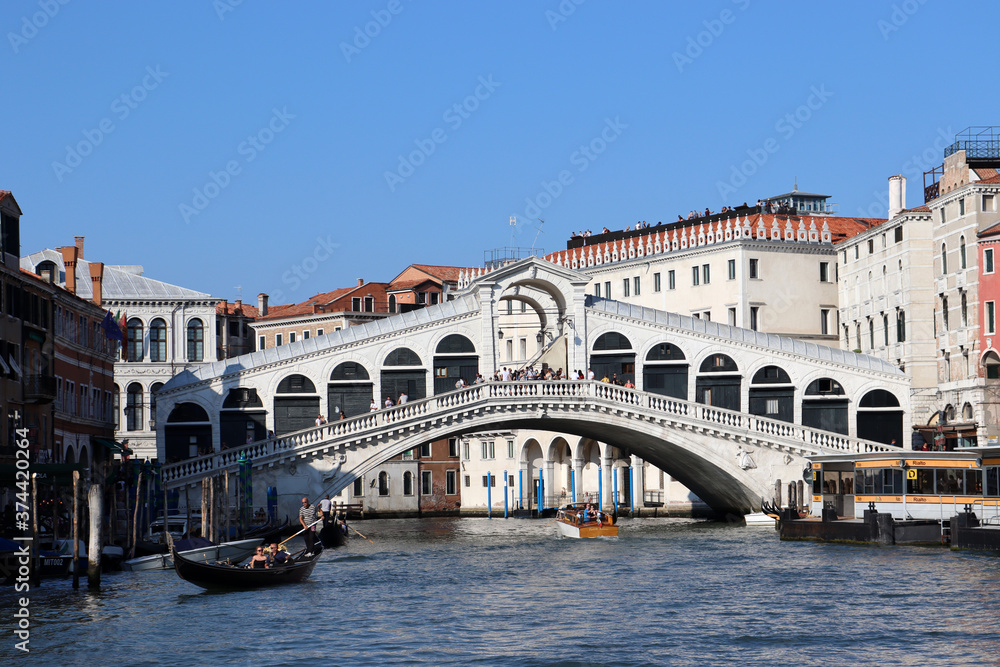 Venedig: Rialtobrücke am Grande Canale