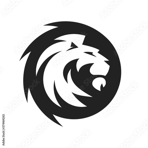 Silhouette of a lion head. Negative space animal icon.