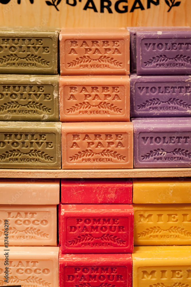 Fototapeta premium Savon de Marseille artisanal et végétal