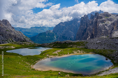 Fototapeta Naklejka Na Ścianę i Meble -  lago in montagna