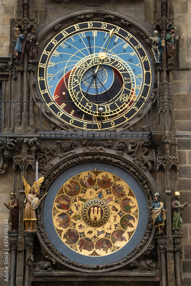 Obraz premium Solar clock on the facade of a building in Prague