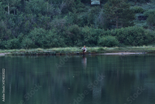 fishing, man, water, fly fishing, cap, catch, flow, rod, active, wader, sport, casting, leisure, trout, fisherman, recreation, fly, angler, picturesque, natural, line, nature, mountain, hobby, people,