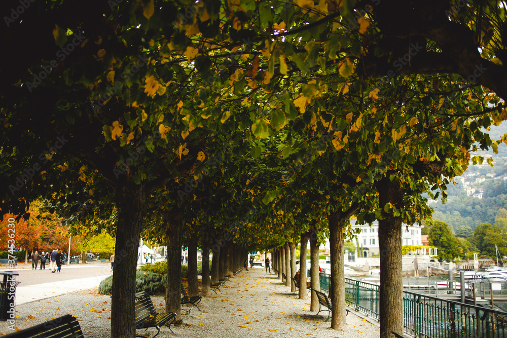 Naklejka premium lago di commo