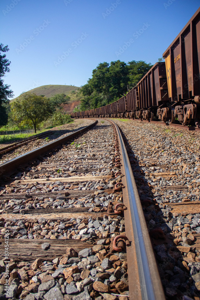 Obraz premium old railroad tracks