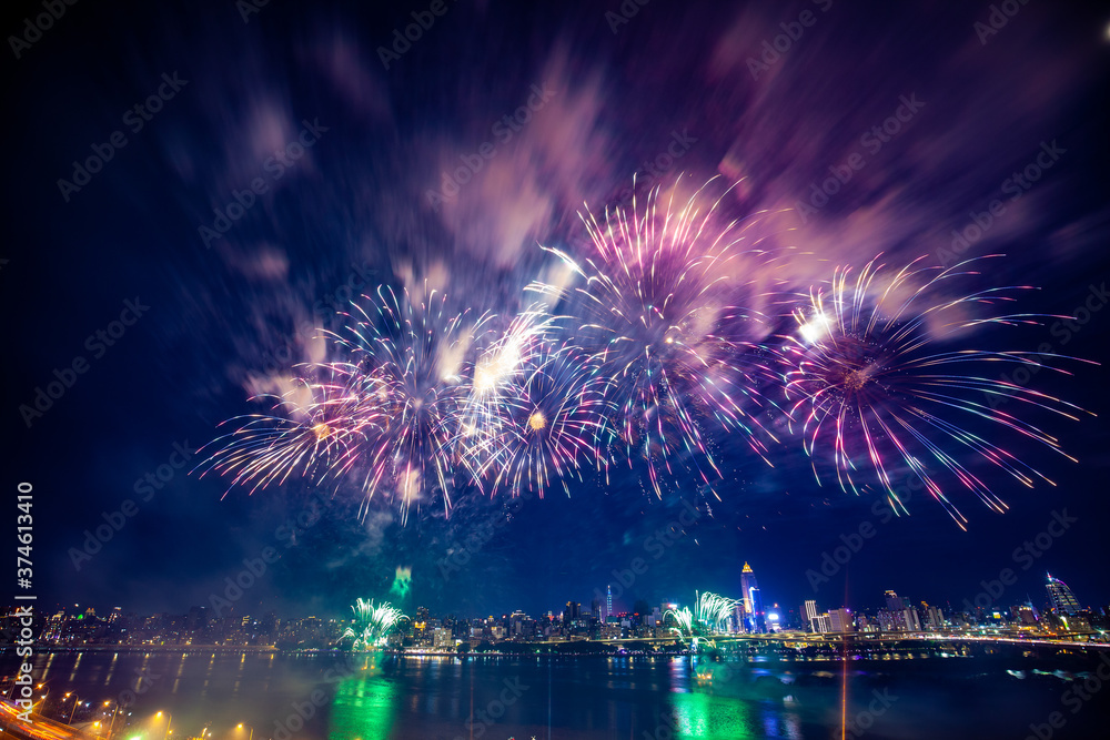 Dadaocheng Valentine's Day Fireworks Show 2020 in Taipei, Taiwan Dadaocheng Valentine's Day Fireworks Show 2020 in Taipei, Taiwan