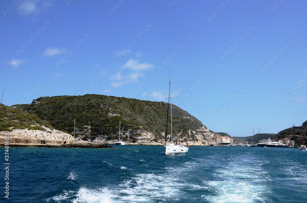 Corse: Tour en bateau dans les eaux autour du fort de Bonifacio Corse: Tour en bateau dans les eaux autour du fort de Bonifacio
