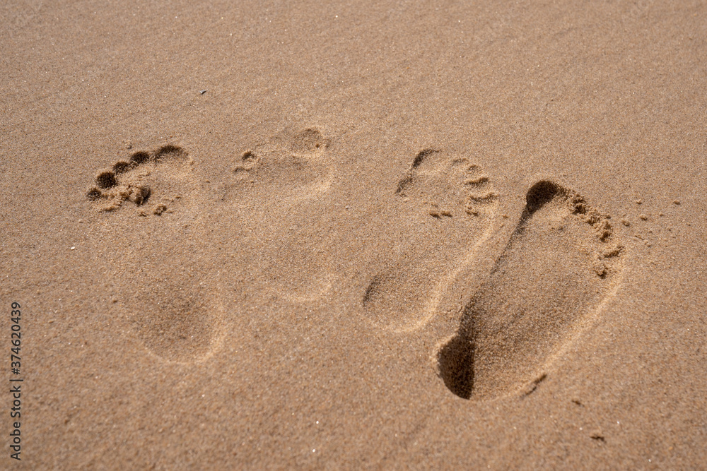 Fußabdrücke im Sand 2. Footprint in sand Fußabdrücke im Sand 2. Footprint in sand