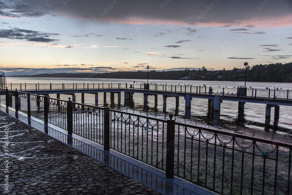 Fototapeta premium pier at sunset