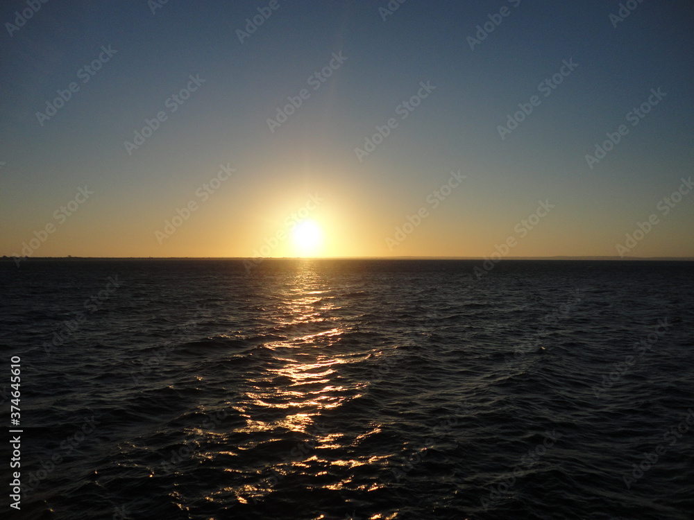 Fototapeta premium sunset over the sea