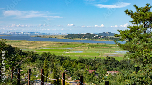 A place with a clear sea under the blue sky