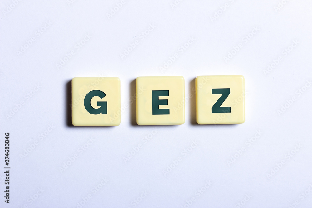 GEZ in Buchstaben auf weißem Hintergrund GEZ in Buchstaben auf weißem Hintergrund
