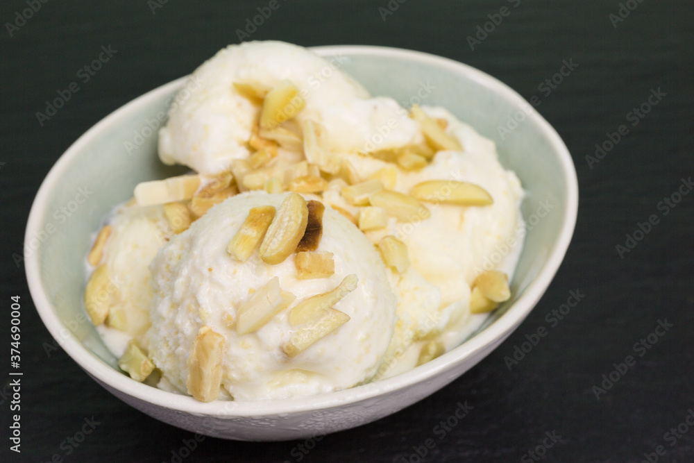 fresh almond ice cream scoops fresh almond ice cream scoops