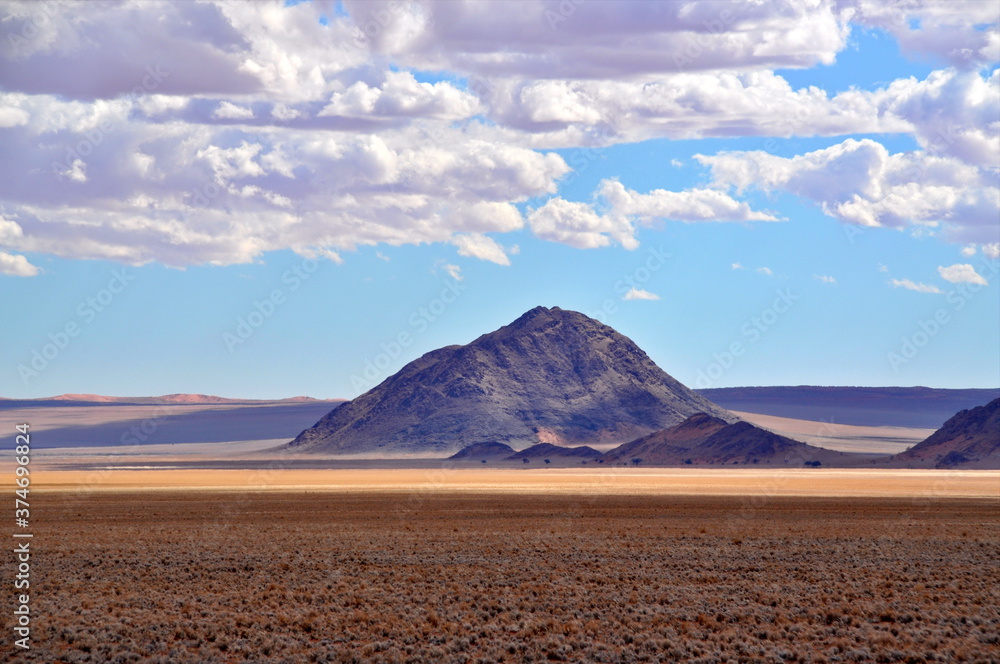 Mondlandschaft in der Wüste von Namibia