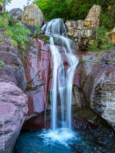 Obraz na płótnie La Larri waterfall w salonie