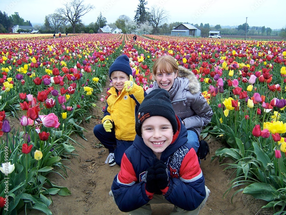 Oregon Kids at Tulip Farm Oregon Kids at Tulip Farm