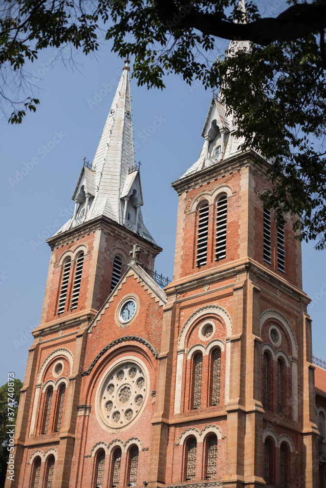 Φωτογραφία Ho Chi Minh City, Vietnam - March 2nd, 2020: Facade of the Notre-Dame Cathedral