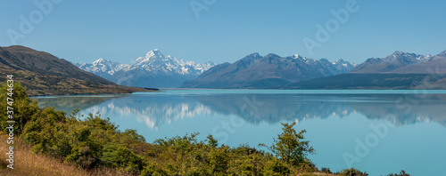 Panorama of Mount Cook national park at lake Pukaki, Aoraki/Mt. Cook National Park, South Island/New Zealand