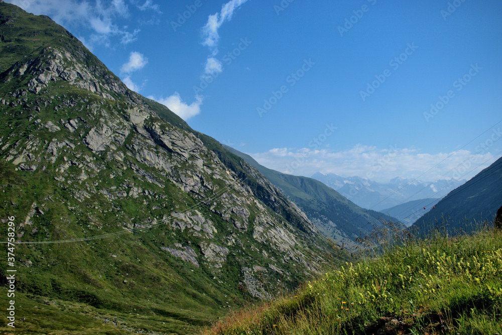 Gebirgslandschaft auf dem Lukmanierpass in der Schweiz 30.7.2020