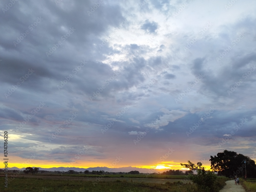 Fototapeta premium sunset in the mountains
