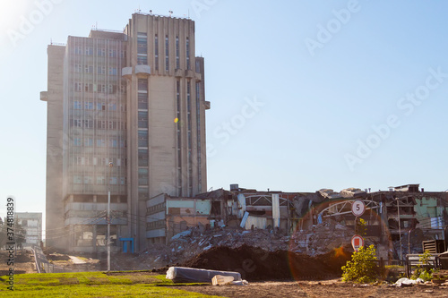 Canvas Print process of destruction of the building due to dilapidation and widening of the road